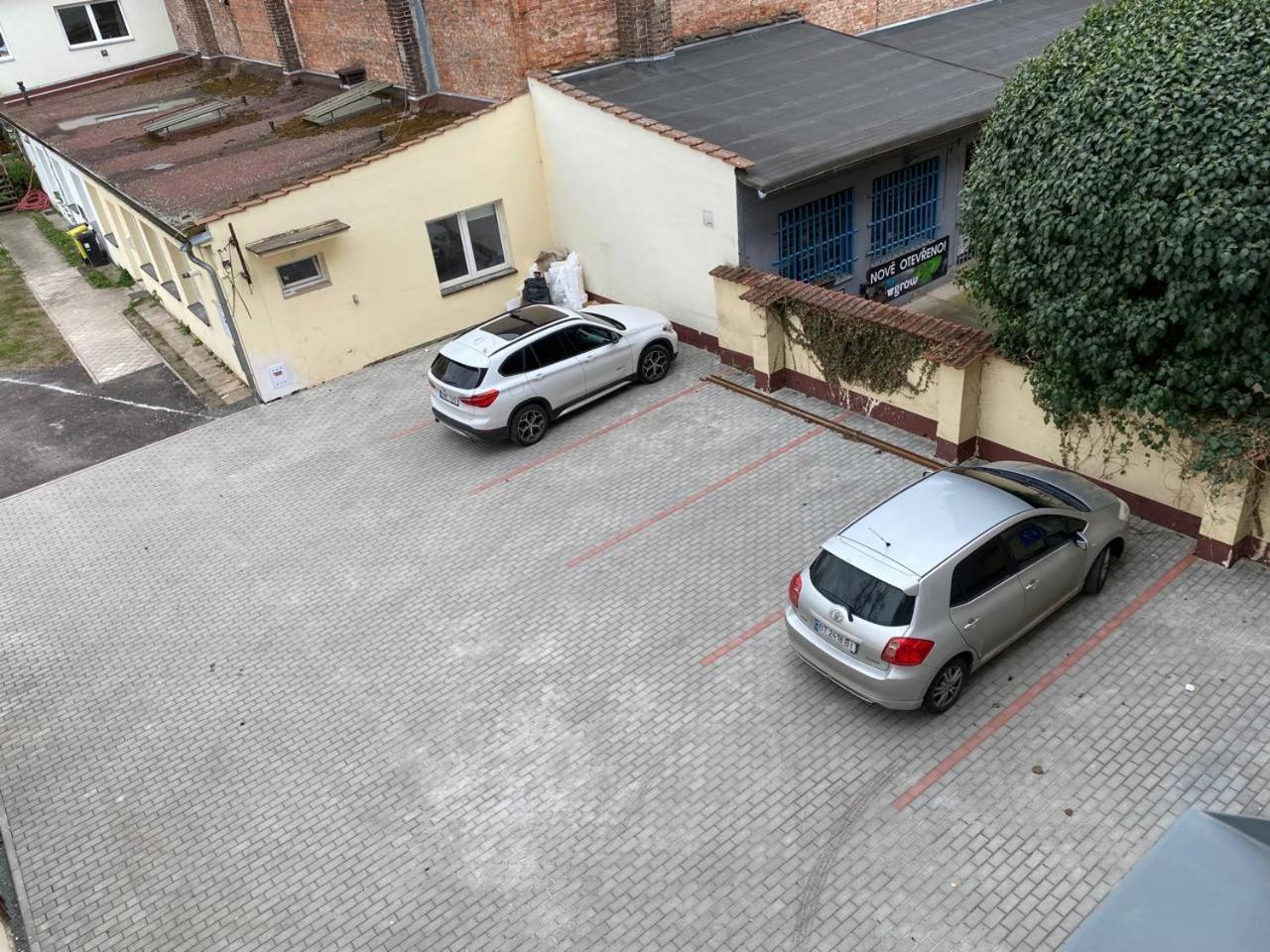 Perla Hradce 103 Apartment Hradec Kralove Exterior photo
