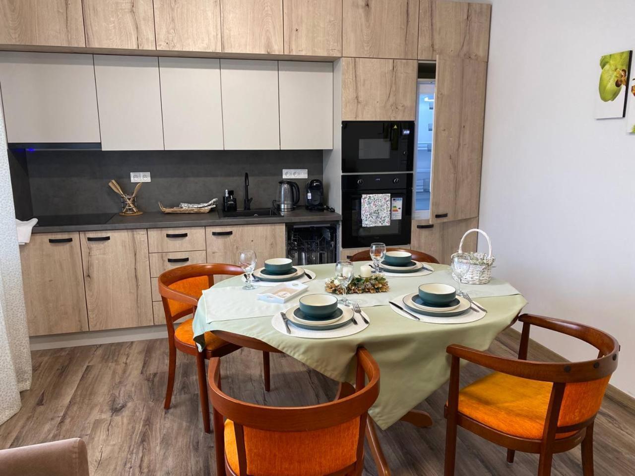 Perla Hradce 103 Apartment Hradec Kralove Exterior photo