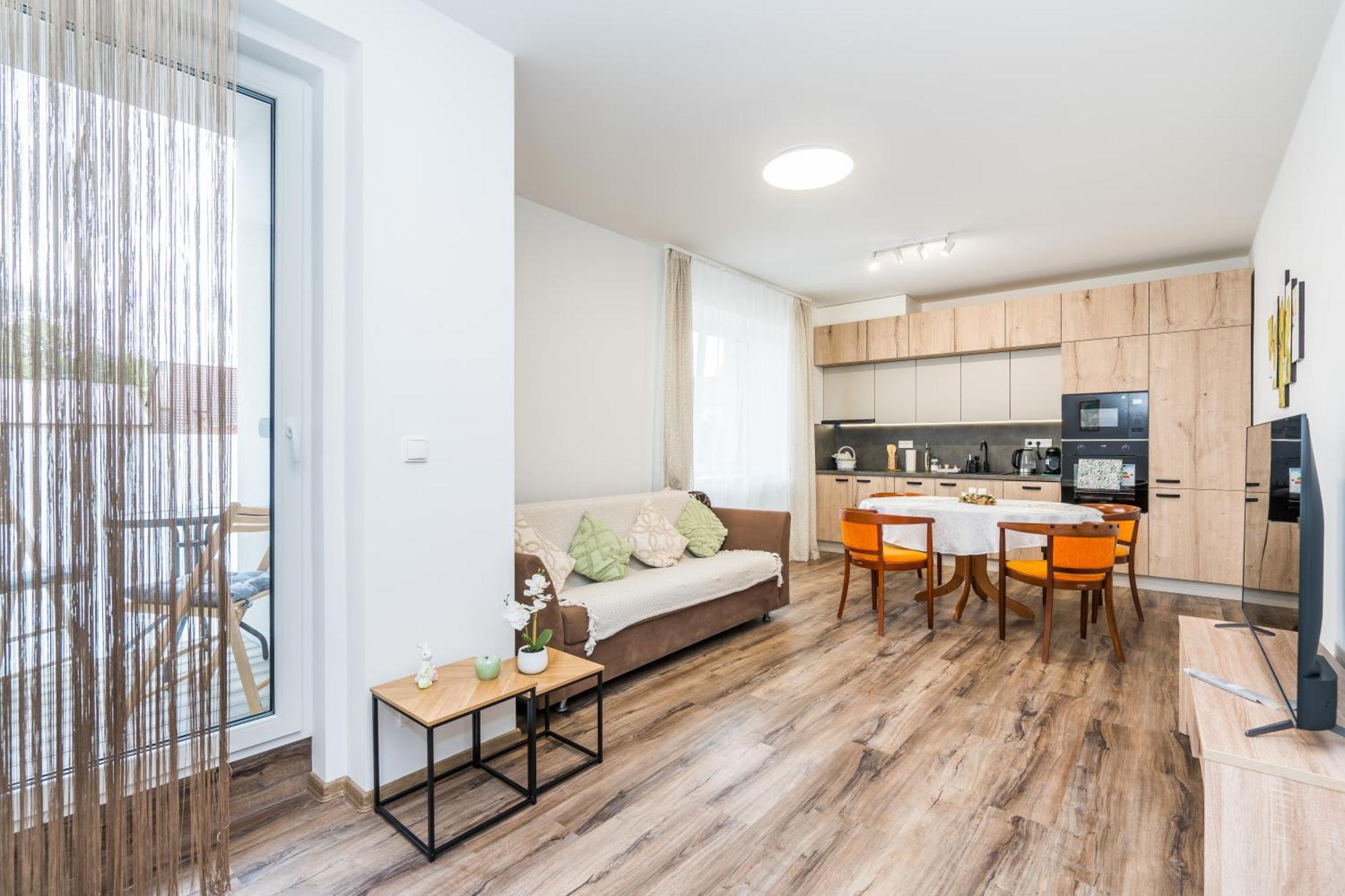 Perla Hradce 103 Apartment Hradec Kralove Exterior photo