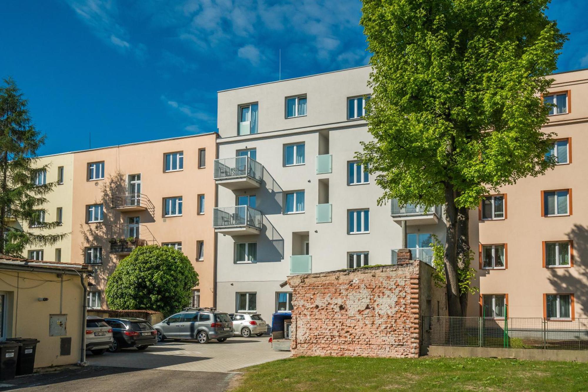 Perla Hradce 103 Apartment Hradec Kralove Exterior photo